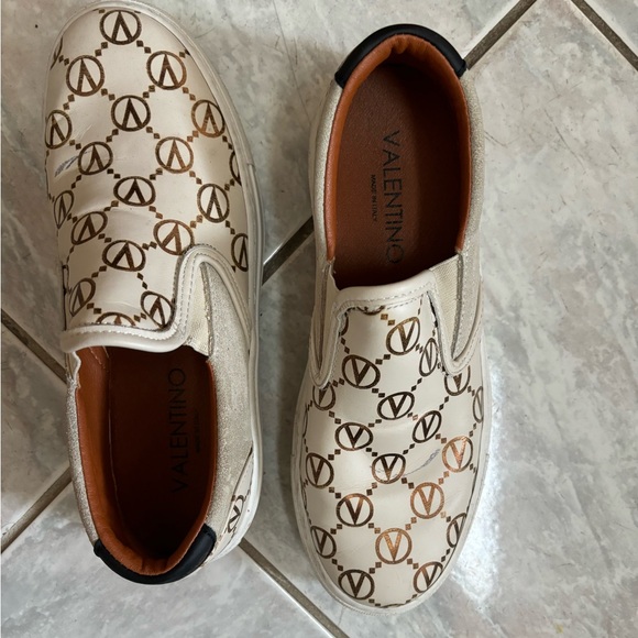 VALENTINO sneakers